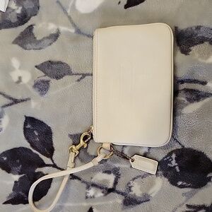 Coach Gold Cream White Leather Zipper Closure Wristlet - Coin Wallet